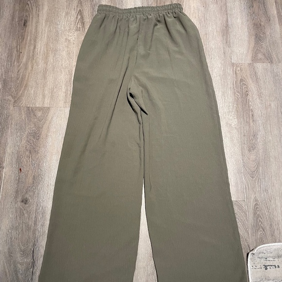 casual flare pants - Picture 2 of 3